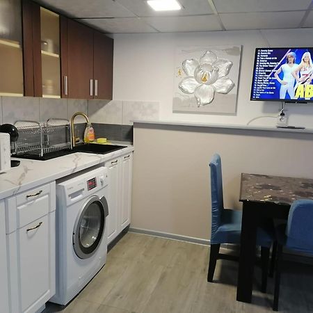 Апартамемт 3 Места С Кухня С Дворче Apartamento Vratsa Exterior foto