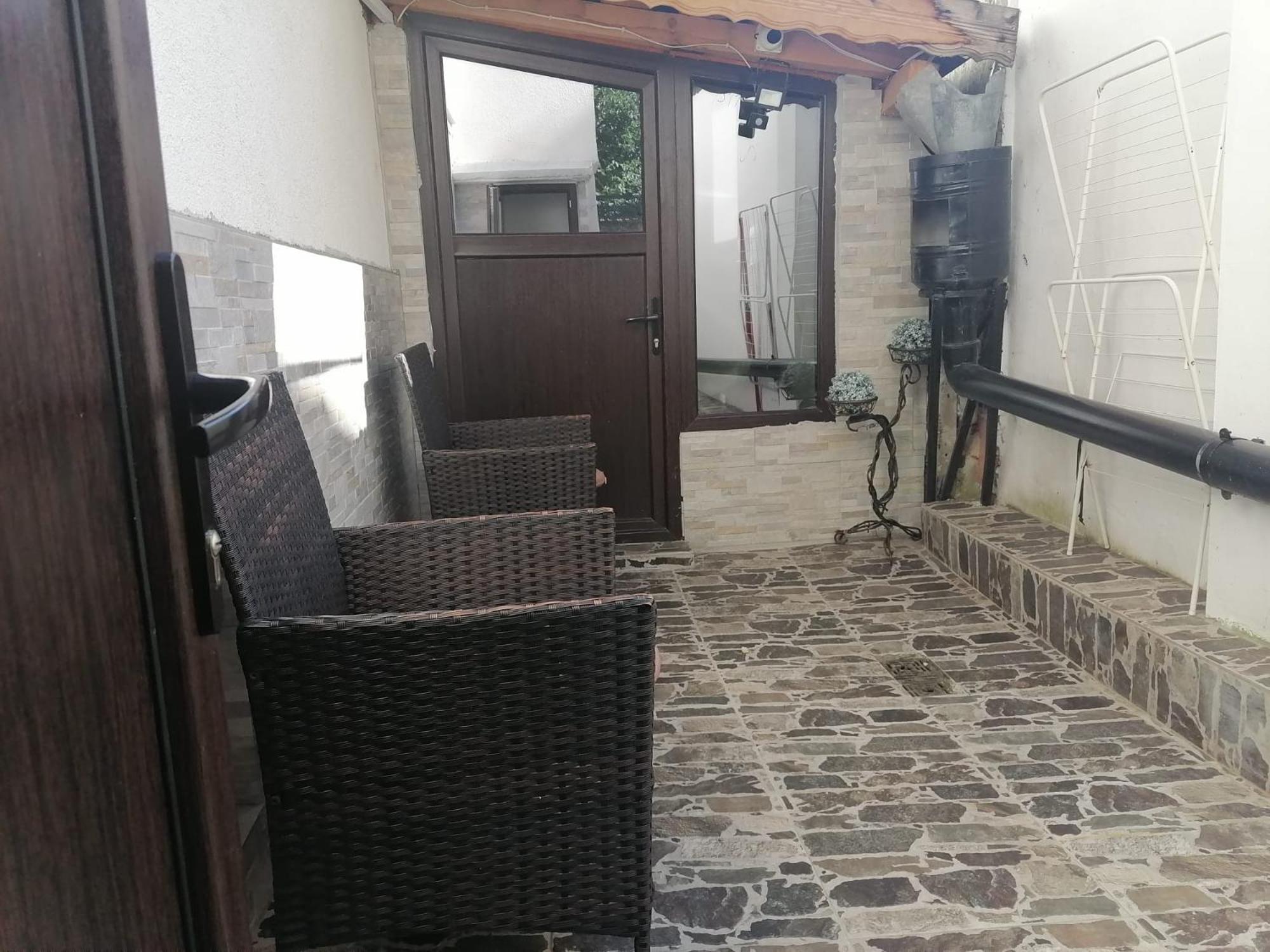Апартамемт 3 Места С Кухня С Дворче Apartamento Vratsa Exterior foto